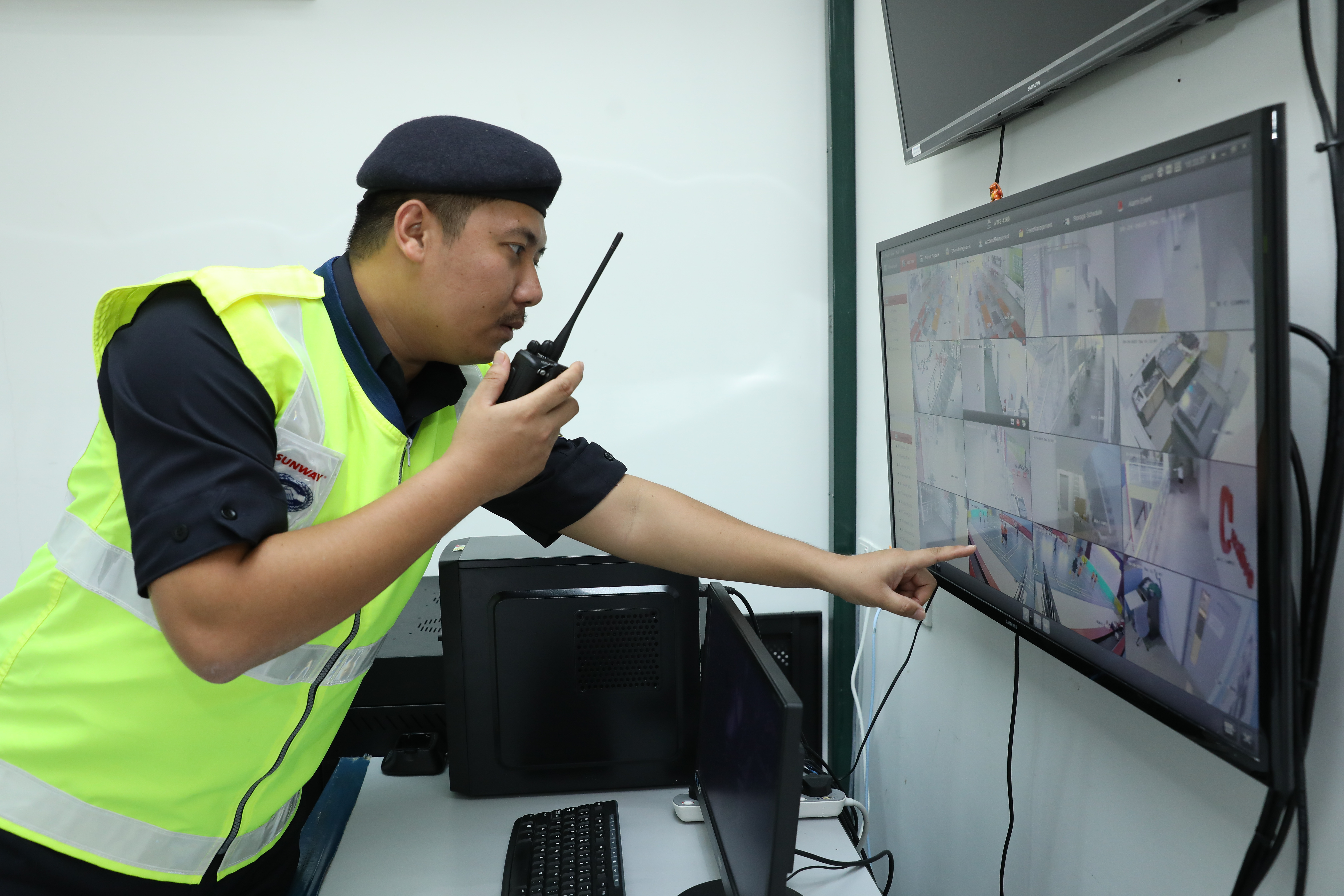 24-HOUR SECURITY AND CCTV 